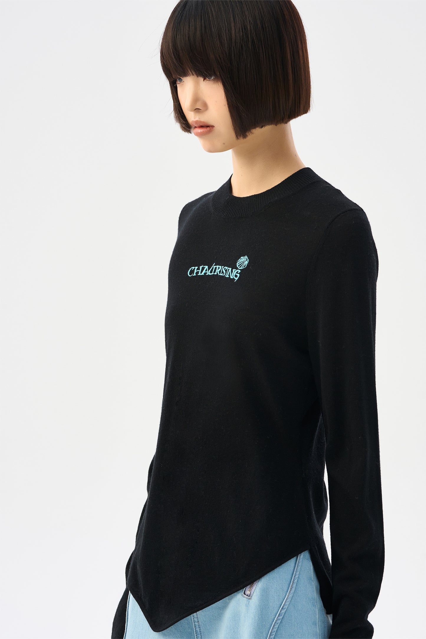 Logo embroidered wool base sweater