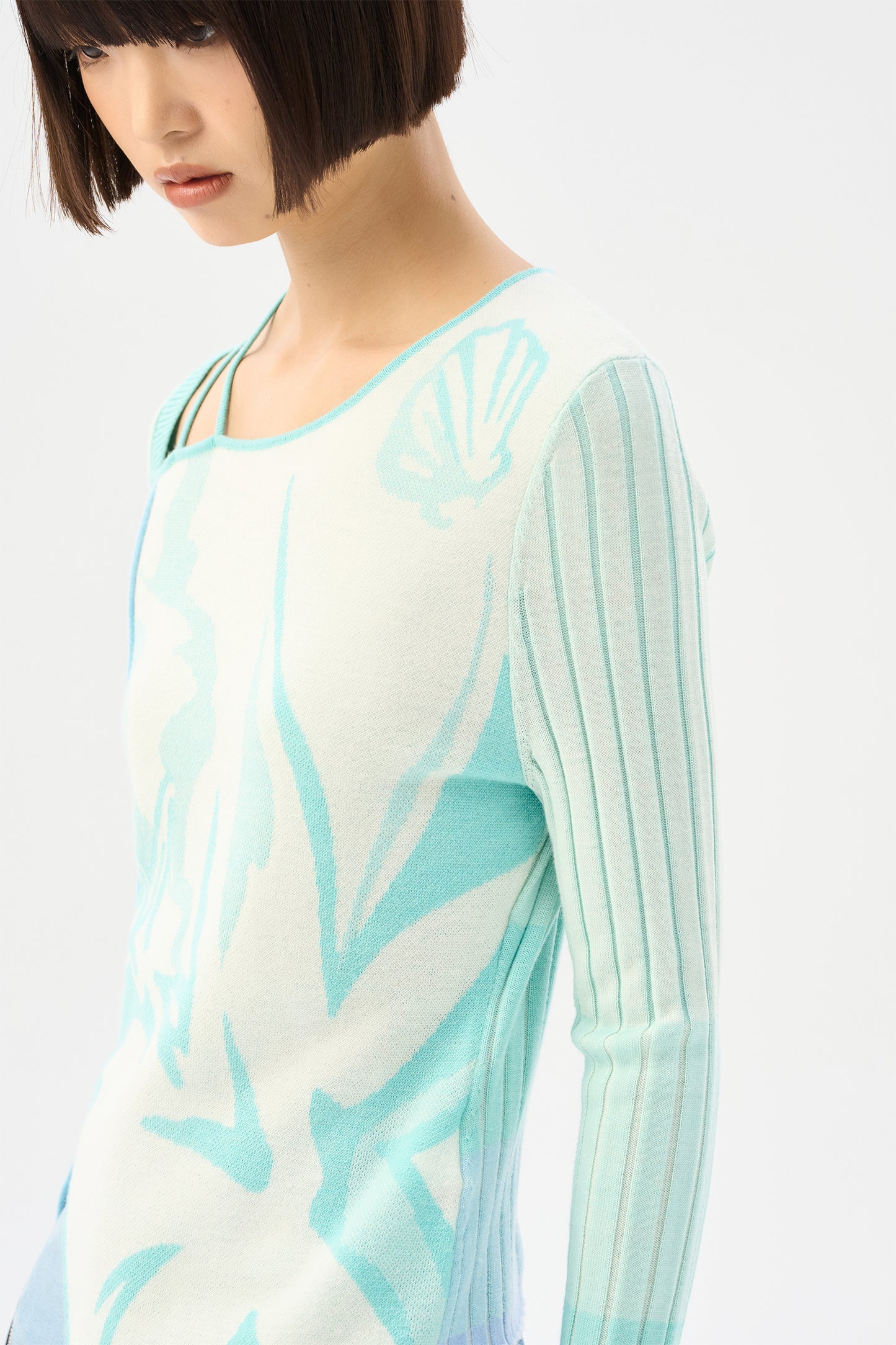 Ocean patterned Chinese wool bottom sweater