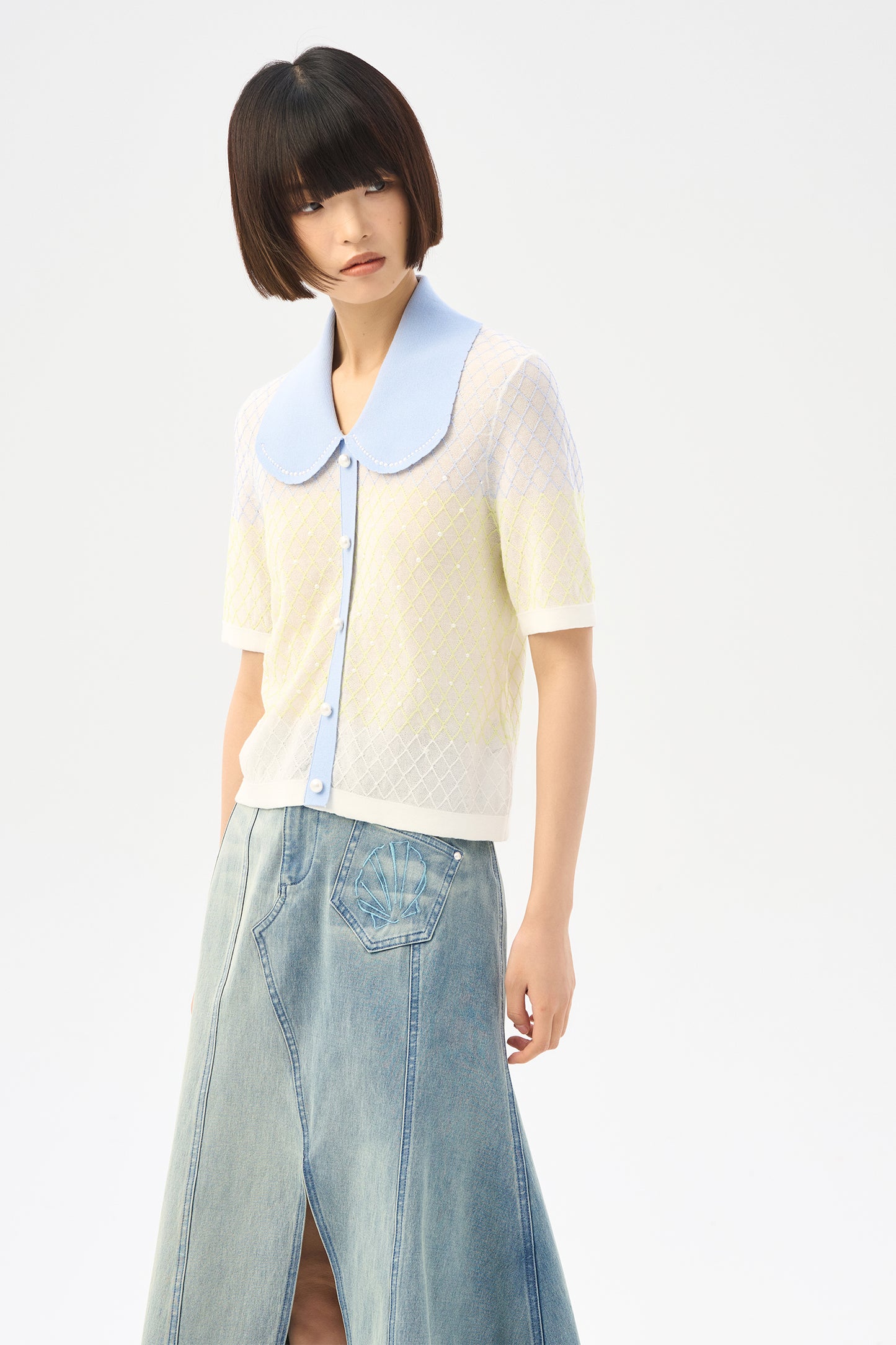 Baby neck pearl knit sweater